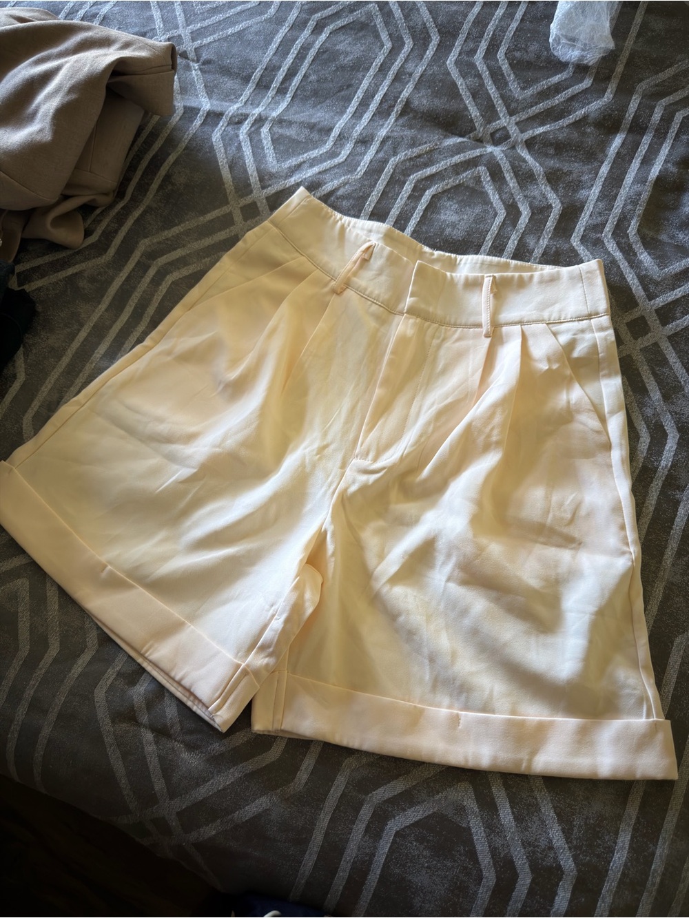 Women's High-Rise Cream Tailored Shorts